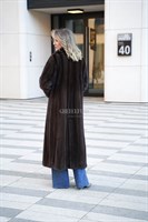 Норкове полупрителенное пальто - фото 5580